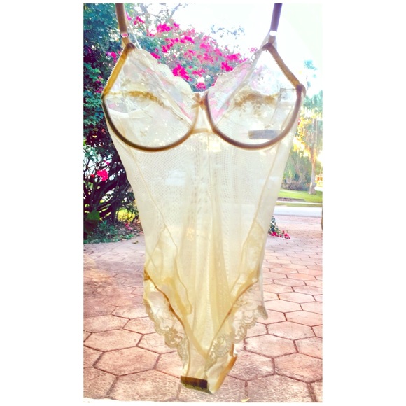 Vtg OLGA TEDDIE Sheer Lace French High Cut 36C 556 - Picture 1 of 8